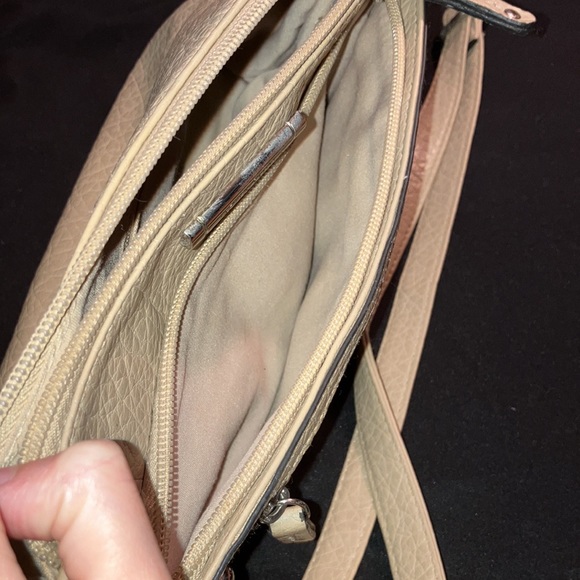 Jaclyn Smith purse - Tan, 3 pockets, 11”x5”x7” - Picture 12 of 12